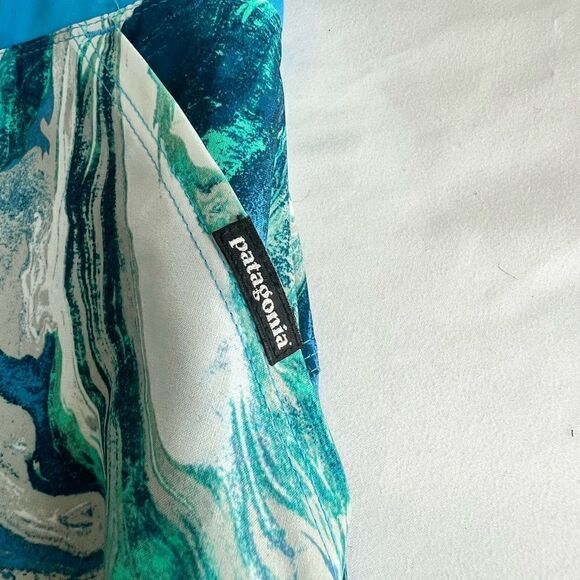 Patagonia Blue Marble Swirl Tech Fishing Active Skort Rivermouth: Radar Blue XS - Picture 8 of 8